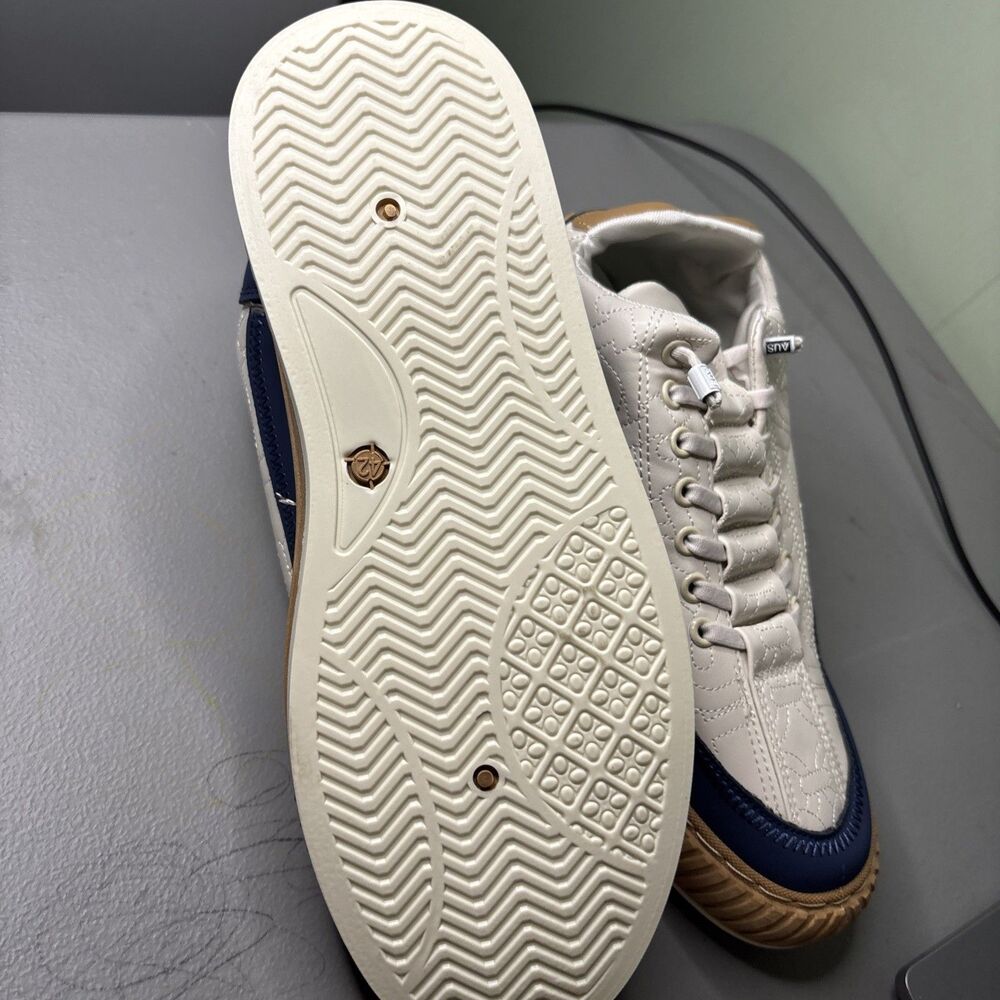 Large-Sized Men's Casual Shoes for Autumn and Winter. Size 42 - Picture 4 of 6